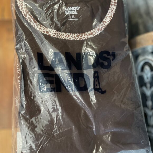 Lands' End Women's 2 piece Pajama Set, NWT - Picture 3 of 4